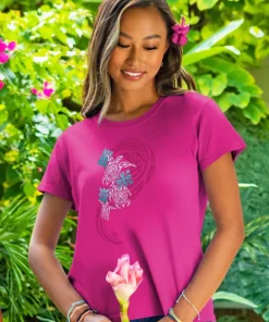 Honu Glide Quilts - Berry Short Sleeve Crewneck T-Shirt